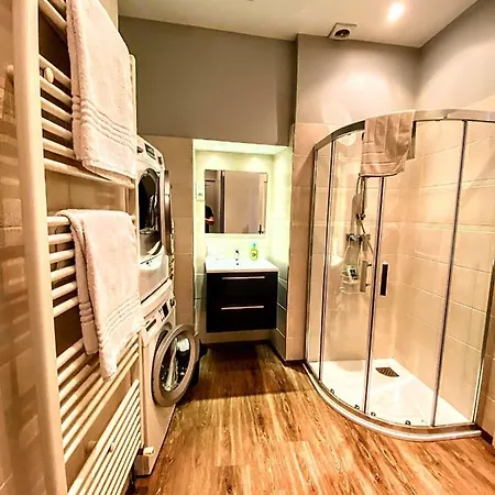Centrally Located With Medieval Town Views Apartment