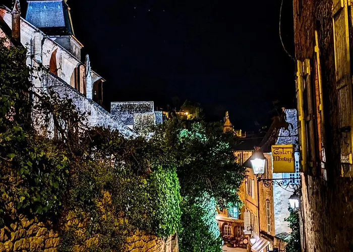 Centrally Located With Medieval Town Views *